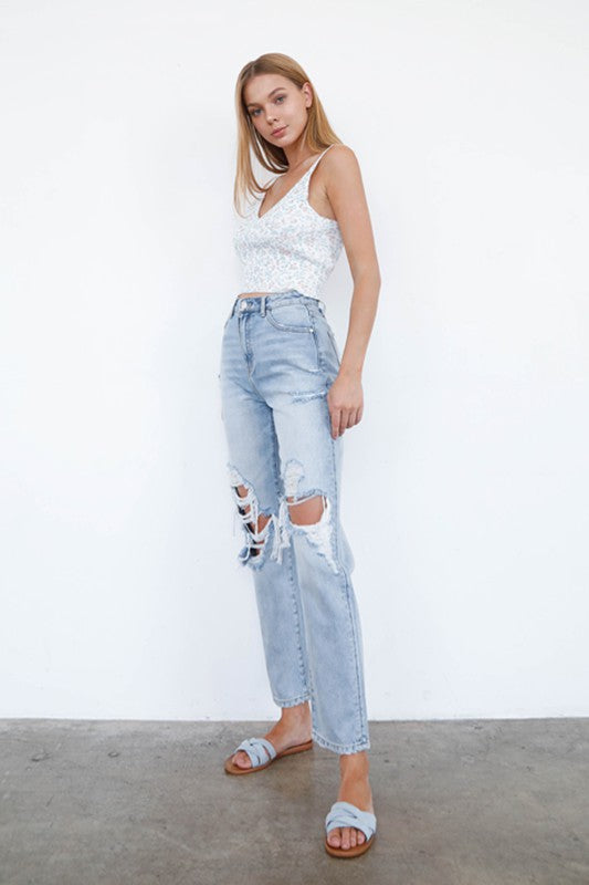 
                  
                    MID-RISE LOOSE FIT JEANS
                  
                