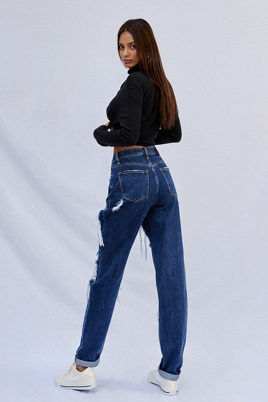 
                  
                    HIGH WAISTED BAGGY JEANS
                  
                