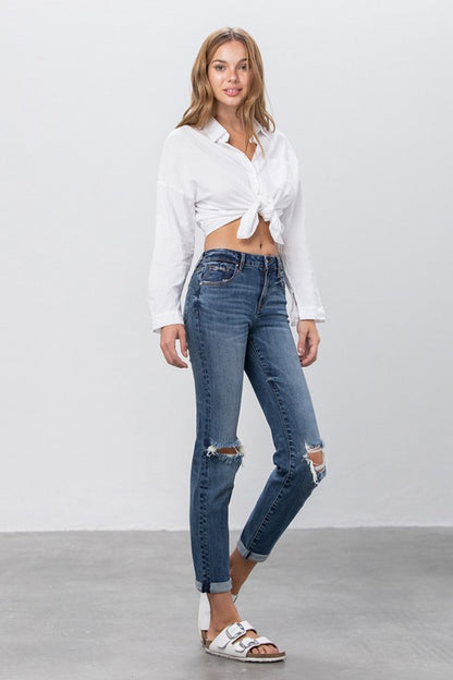 MID-RISE SLIM BOYFRIEND JEANS