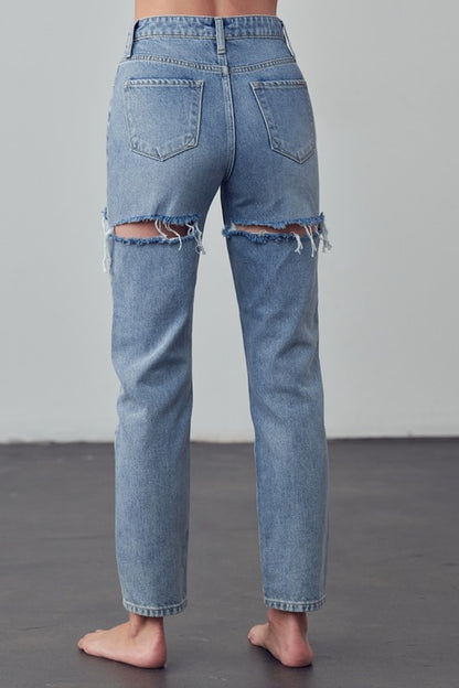HIGH RISE STRAIGHT ANKLE JEAN