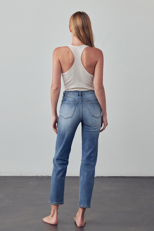 HIGH RISE GIRLFRIEND JEANS