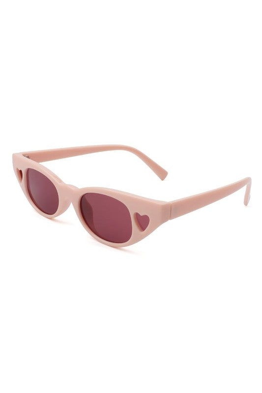 
                  
                    Alicia Sunglasses
                  
                