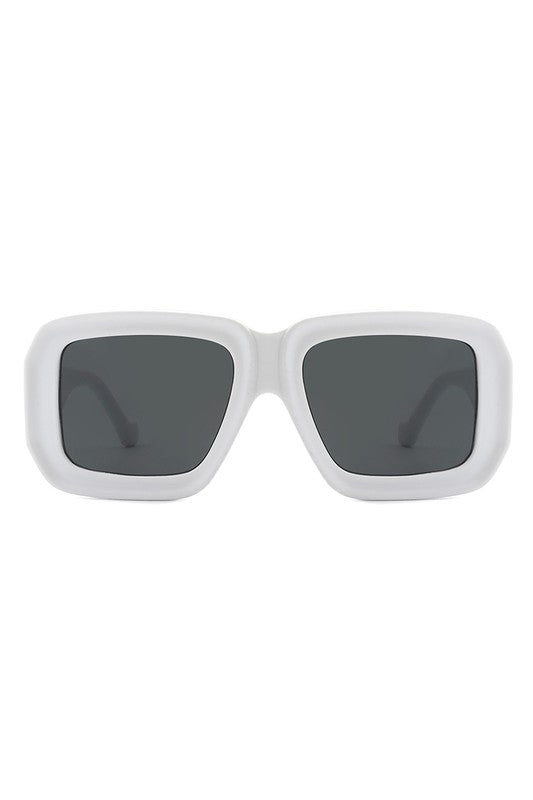 
                  
                    Square Retro Bold Fashion Flat Top Sunglasses
                  
                