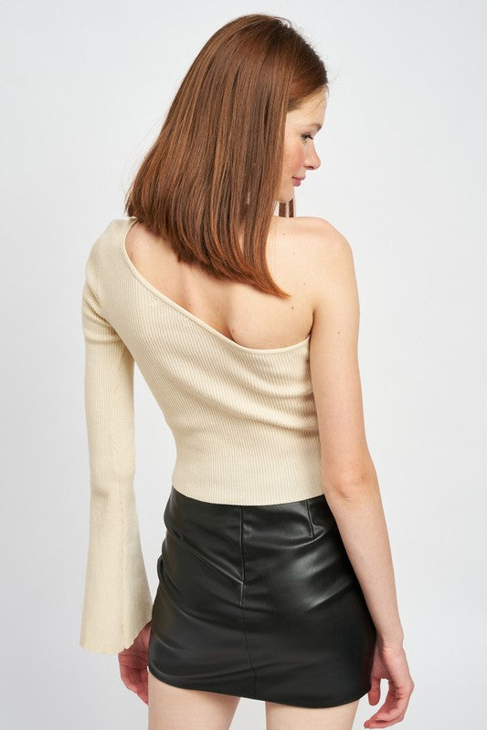 
                  
                    ONE SHOULDER FLARED SLEEVE TOP
                  
                