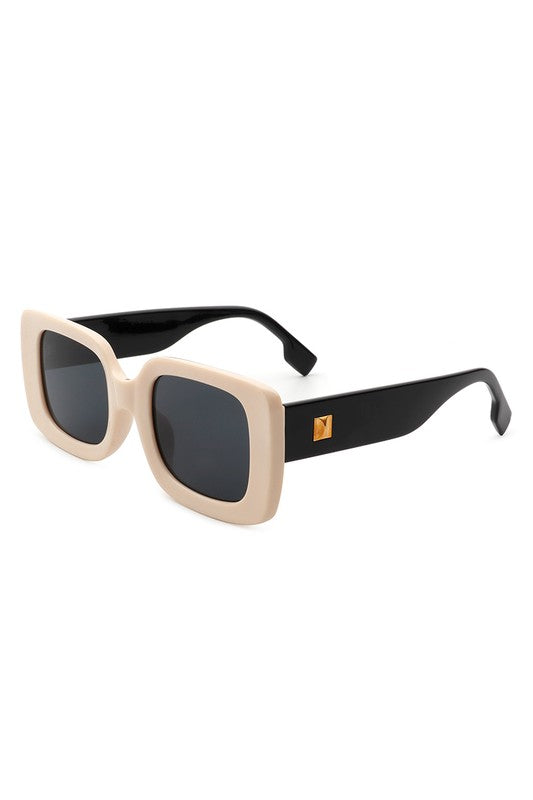 
                  
                    Elaine Sunglasses
                  
                