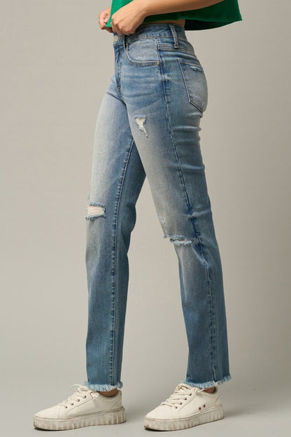 Frayed Hem Tapered Jeans