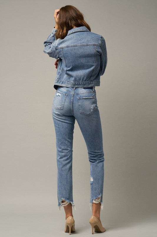 
                  
                    HIGH RISE PREMIUM STRAIGHT JEANS
                  
                