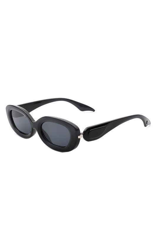 
                  
                    Round Narrow Oval Chic Fashion Sunglasses
                  
                