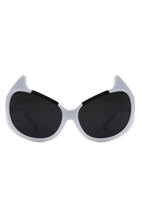 
                  
                    Elizabeth Sunglasses
                  
                