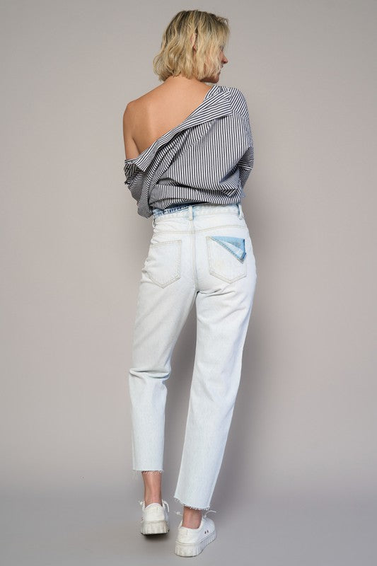 
                  
                    HIGH RISE PREMIUM STRAIGHT JEANS
                  
                