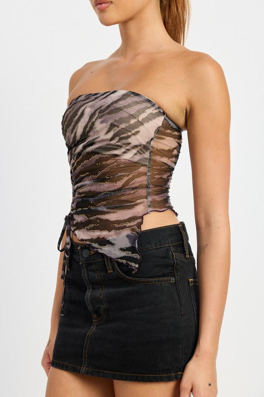 
                  
                    PRINTED RUCHED STRAPLESS TOP
                  
                