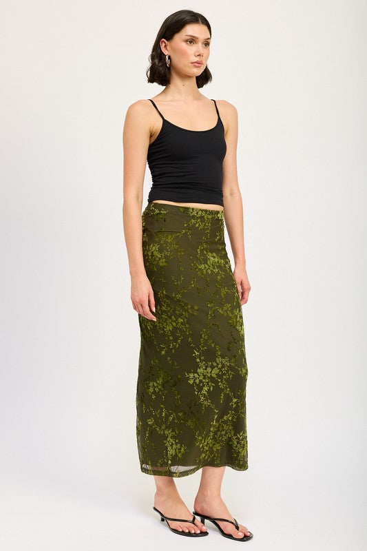 
                  
                    FITTED MAXI SKIRT WITH SLIT
                  
                