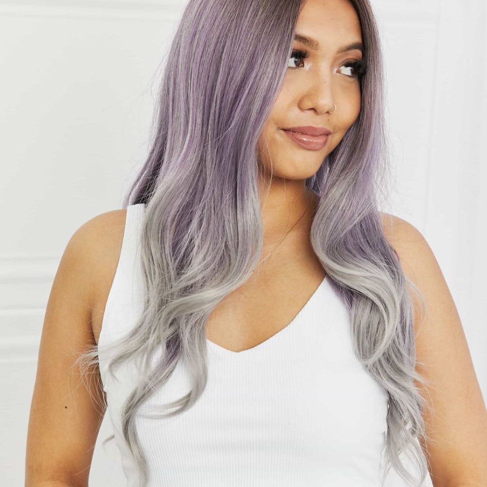 
                  
                    Elegant Wave Full Machine Synthetic Wigs in Purple 26''
                  
                